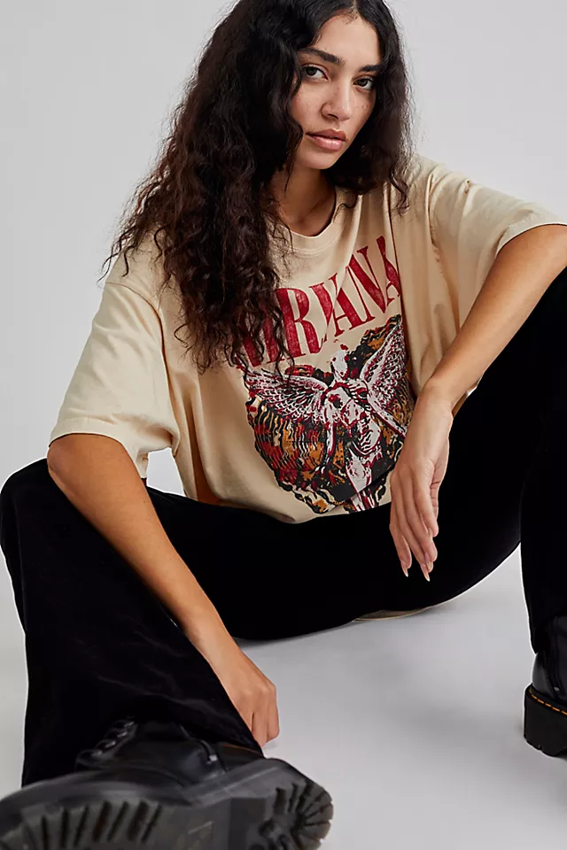 Nirvana Trippy Heart One Size Tee Sand