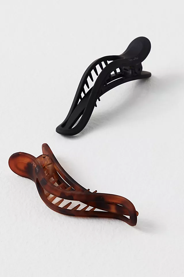 Kitsch Flat Lay Curved Claw Clips Black Brown