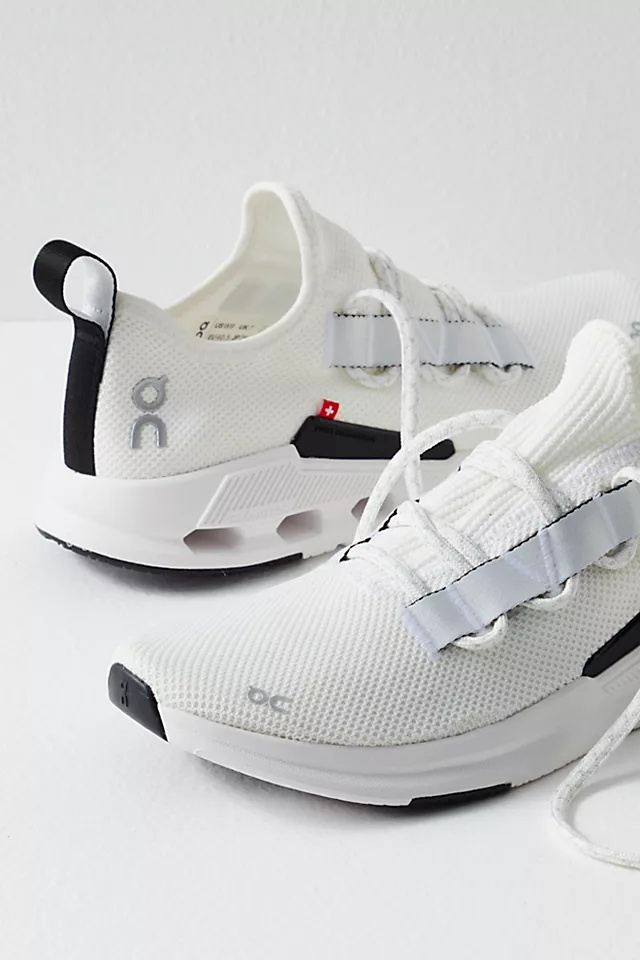 On Cloudeasy Sneakers Undyed White / Black