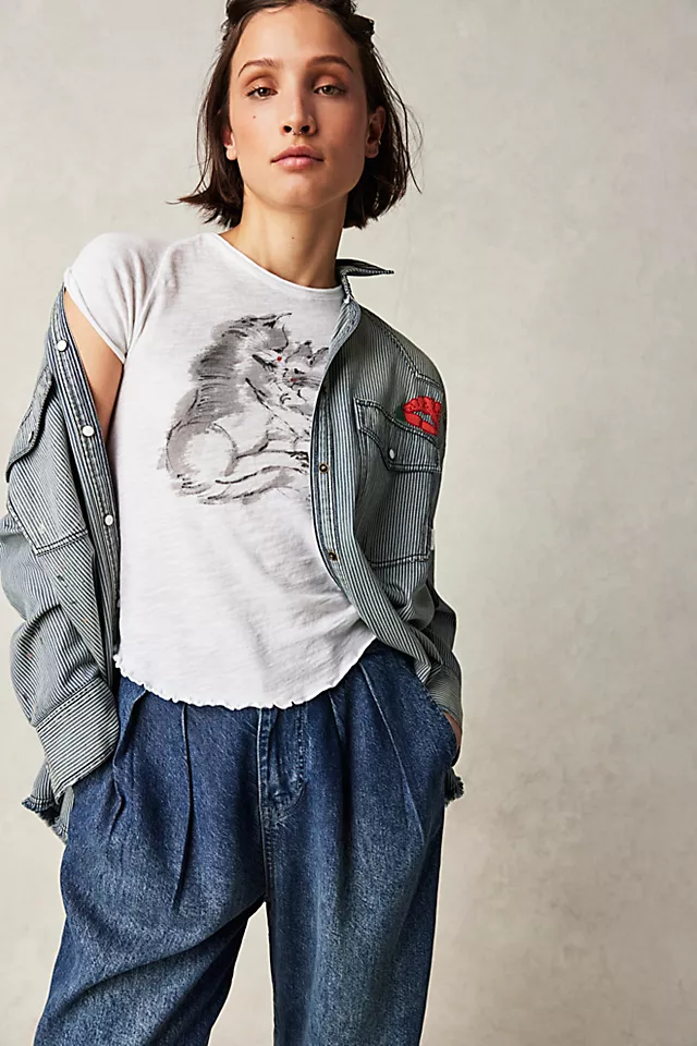 Swan Gossip Hand Painted Kitty Tee White