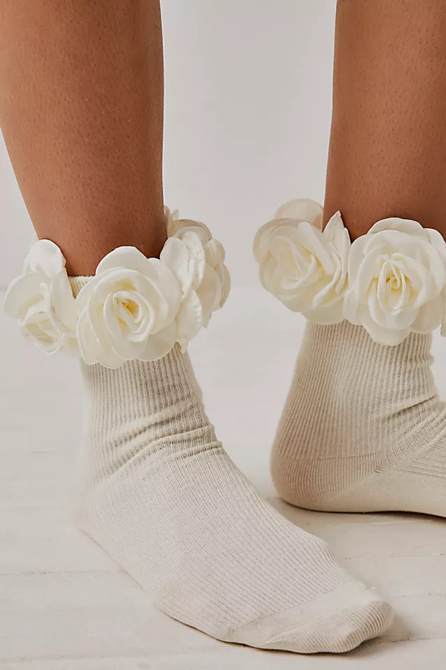 Ring Around The Rosies Socks White
