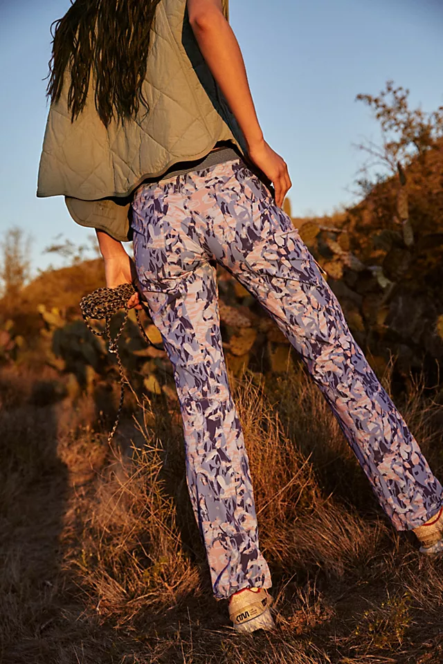 Cascade Printed Flares Lucy Camo - Canyon Sunset