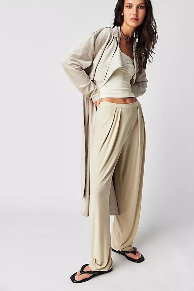 Norma Kamali Tapered Pleated Trousers Mist