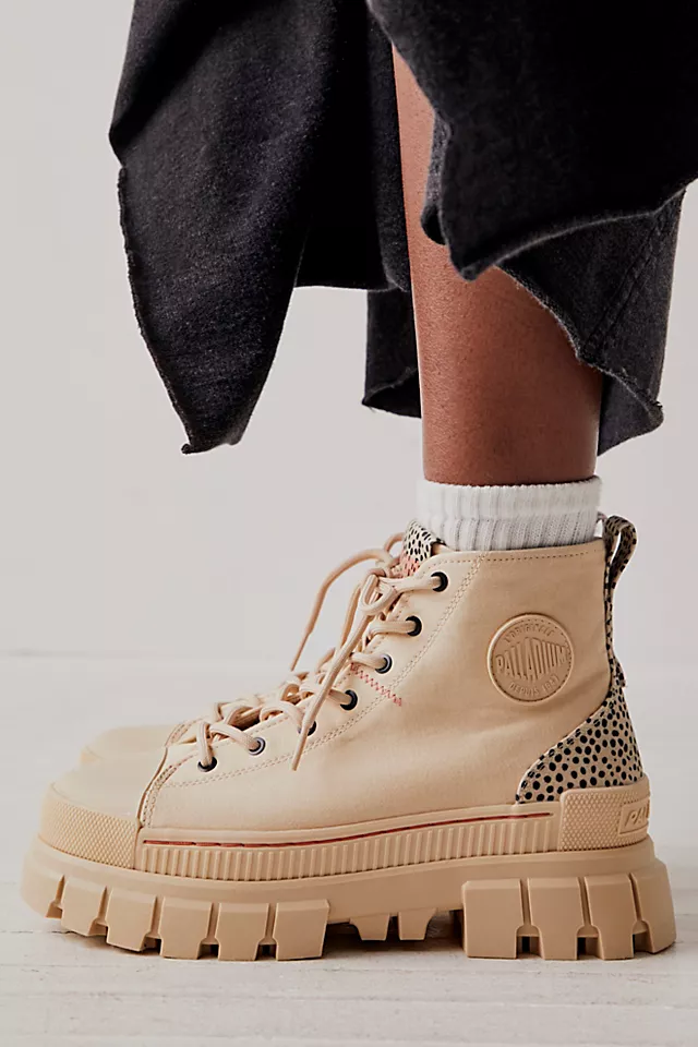 Revolt Safari Boots Sand