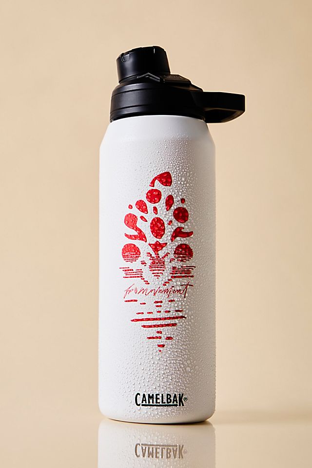 FP Movement x CamelBak Chute 32 oz. water Bottle Coral