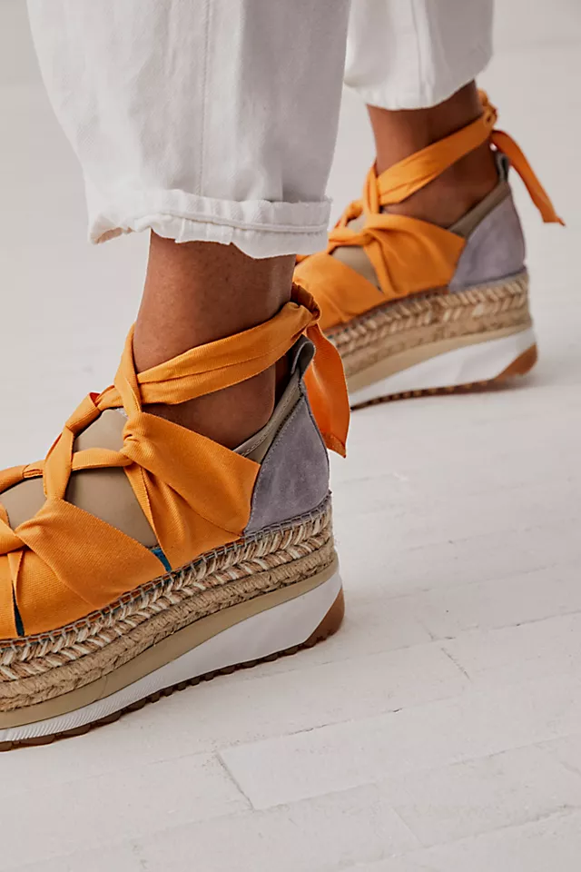 Chapmin Double Stack Sneakers Vitamin C