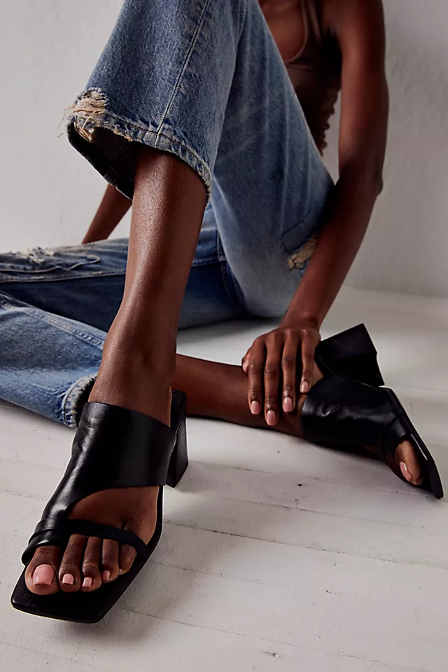 Sierra Square Toe Heels Black