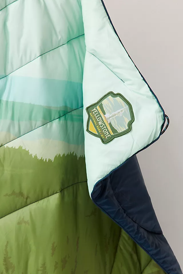 RUMPL National Parks Original Puffy Blanket Yellowstone