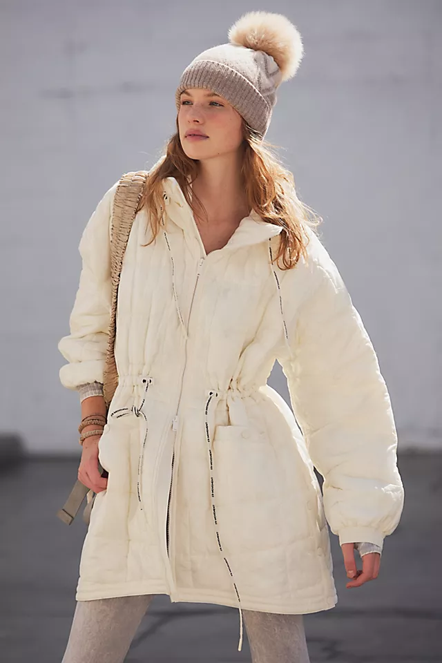 Patricia Packable Poncho Puffer Ivory