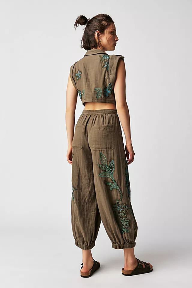 Sea Blooms Crafty Coverall Crocodile