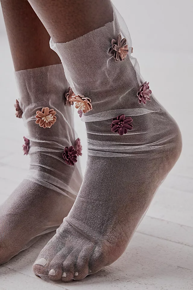 Never Settle Tulle Socks White