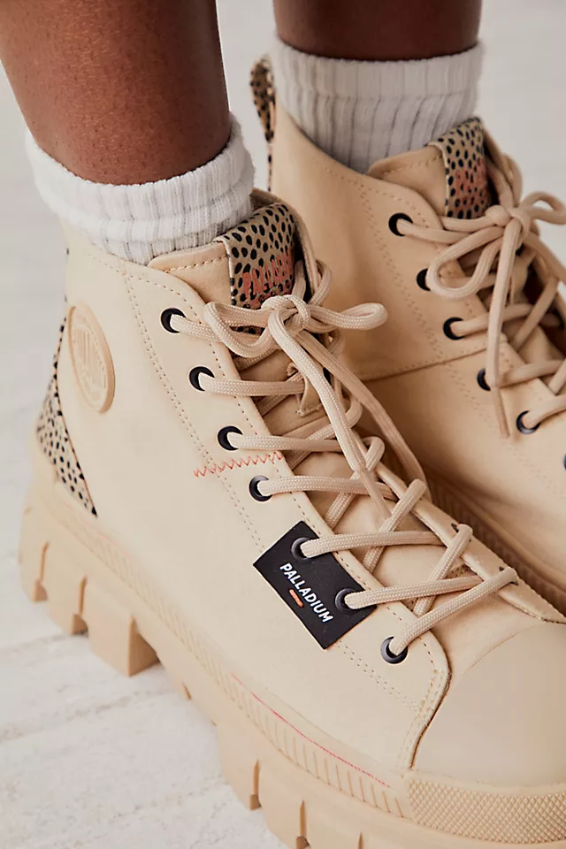 Revolt Safari Boots Sand