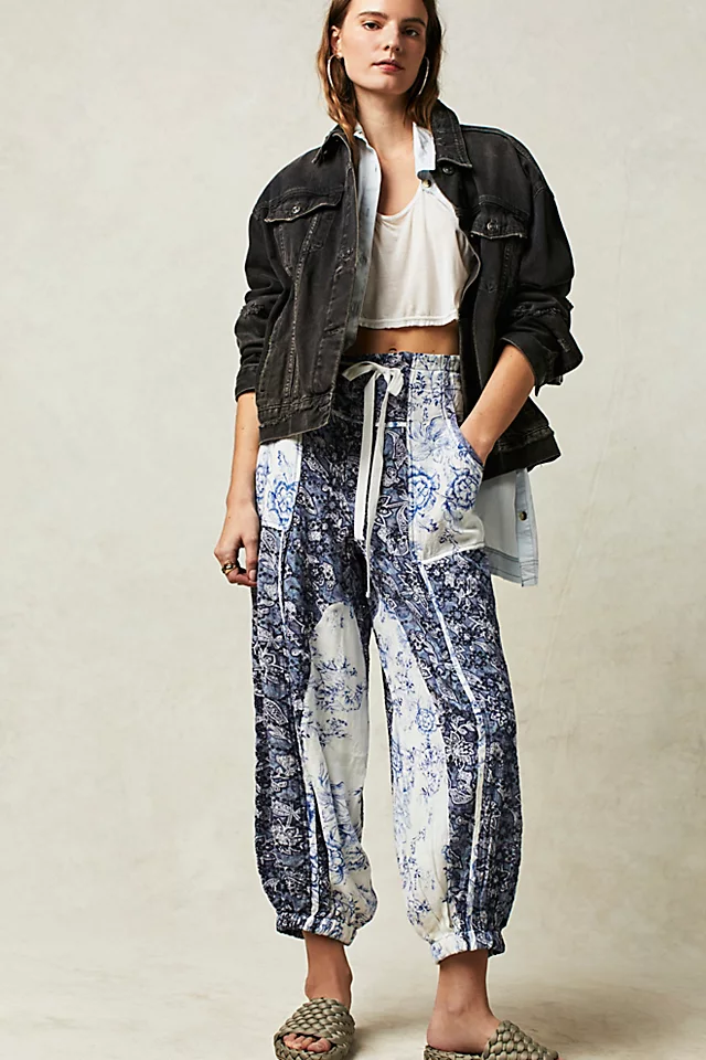 Sweet It Is Printed Pants Blue Combo