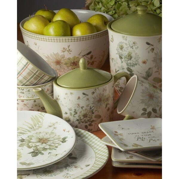 Certified International Green Fields 9" Salad/Dessert Plates, Set of 4 Assorted Designs - 11' x 11'