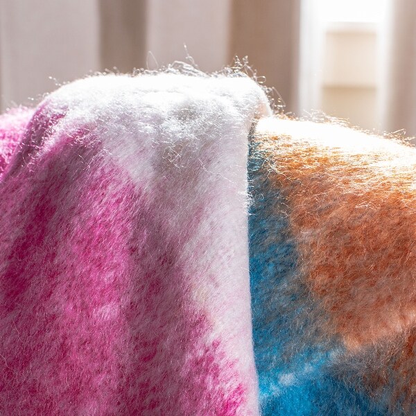 SAFAVIEH 50" x 70" Glendal Throw