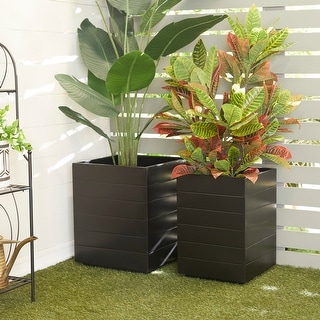 Metal Modern Planters (Set of 2)