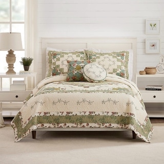 Olivia Embroidered 3-Piece Quilt Set