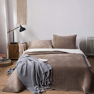 KASENTEX All Season Plush Poly Velvet Quilt Set with Reversible Fleece Micromink Sherpa