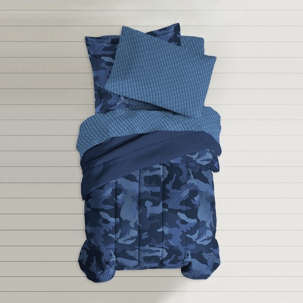 Dream Factory Geo Camo Full 7-piece Bed in a Bag with Sheet Set