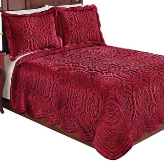 Exquisite Faux Fur Medallion Quilt with Scalloped Edges