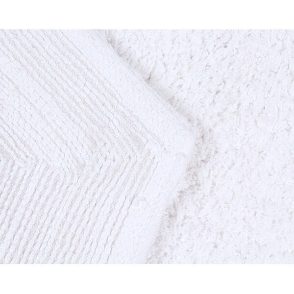 Home Weavers Waterford Collection Absorbent Cotton Machine Washable and Dry 30" Round Shape Bath Rug