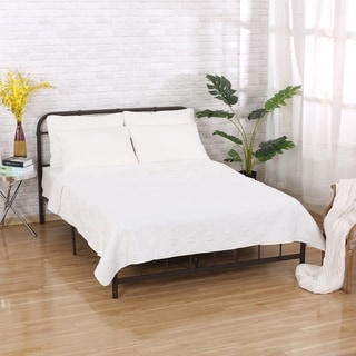 Peachwood Full/Queen Quilt by Christopher Knight Home