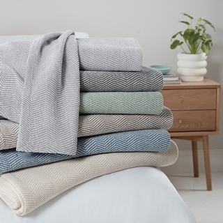 Aston & Arden Luxury Chenille All Season Throw