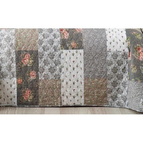 Jessica Simpson Floribunda Quilt