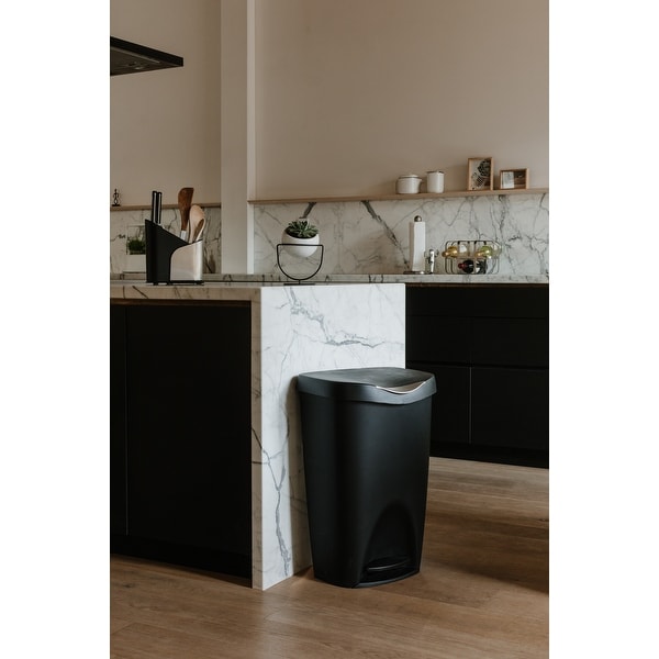 Umbra BRIM Step Trash Can