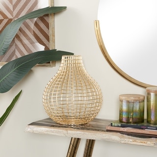 CosmoLiving by Cosmopolitan Metal Modern Vase