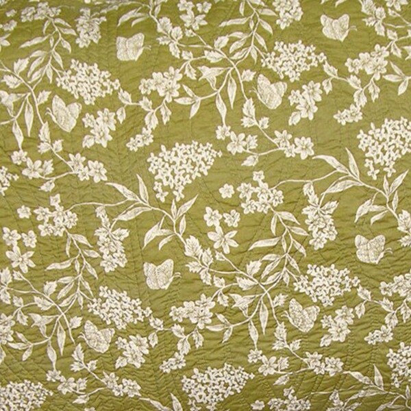 Green Toile Quilt