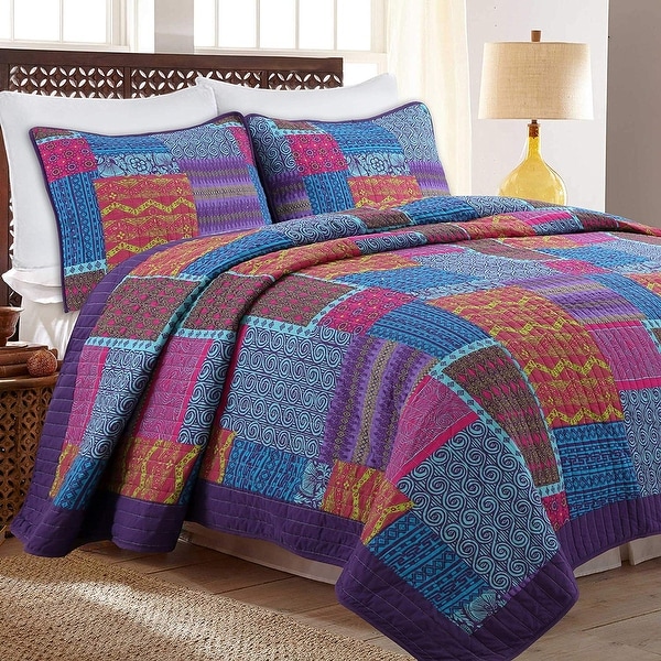 Cozy Line Aldiana 3-Piece Patchwork Reversible Cotton Quilt Set