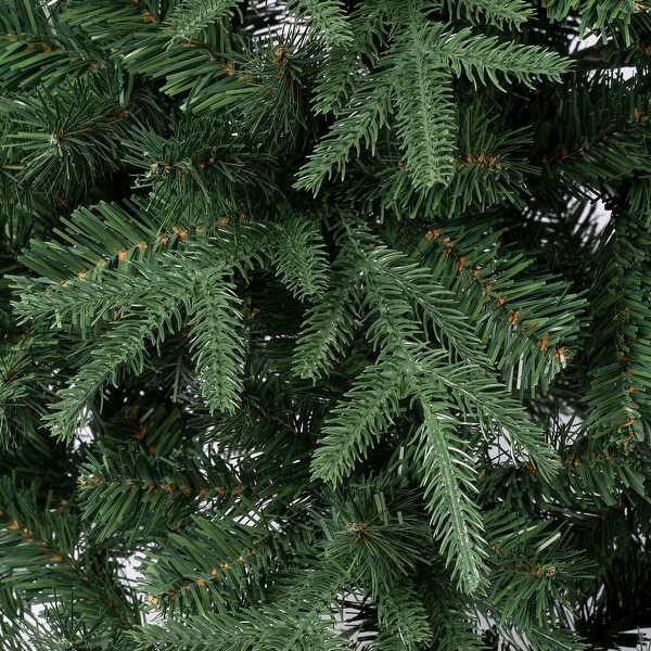 First Traditions 4 1/2' Feel-Real Duxbury Tree by National Tree Company - 4.5 ft