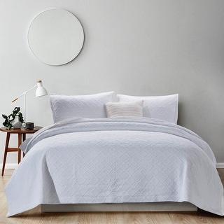 Premium Cotton Matelasse Geo Coverlet Set