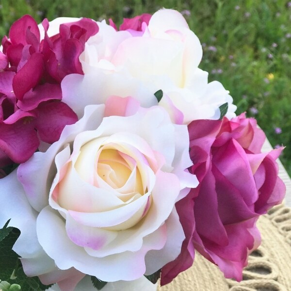 Enova Home Artificial Fake Silk Open Rose and Hydrangea Silk Flowers Arrangement in White Decoration Vase (Cream Purple)