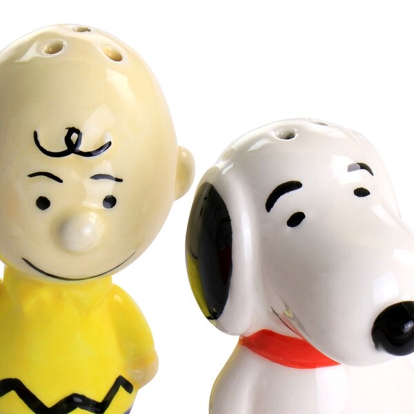 Peanuts Classical Charlie Brown & Snoopy Figurine Salt & Pepper Shaker - 4 Inch