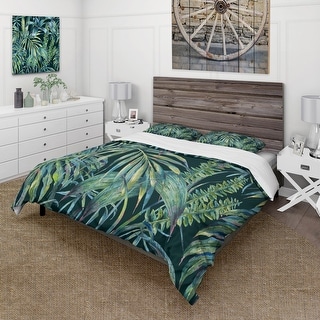 Designart 'Natural Leaves Exotic On Dark I' Tropical Duvet Cover Set