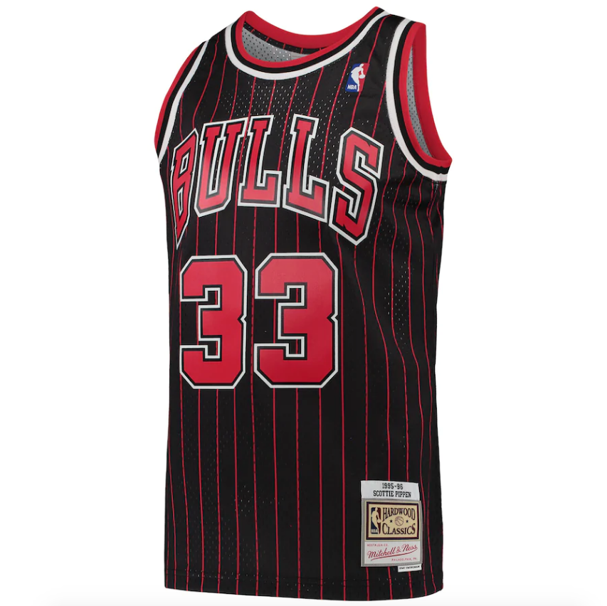Men's Mitchell & Ness Scottie Pippen Black Chicago Bulls Hardwood Classics 1995-96 Swingman Jersey