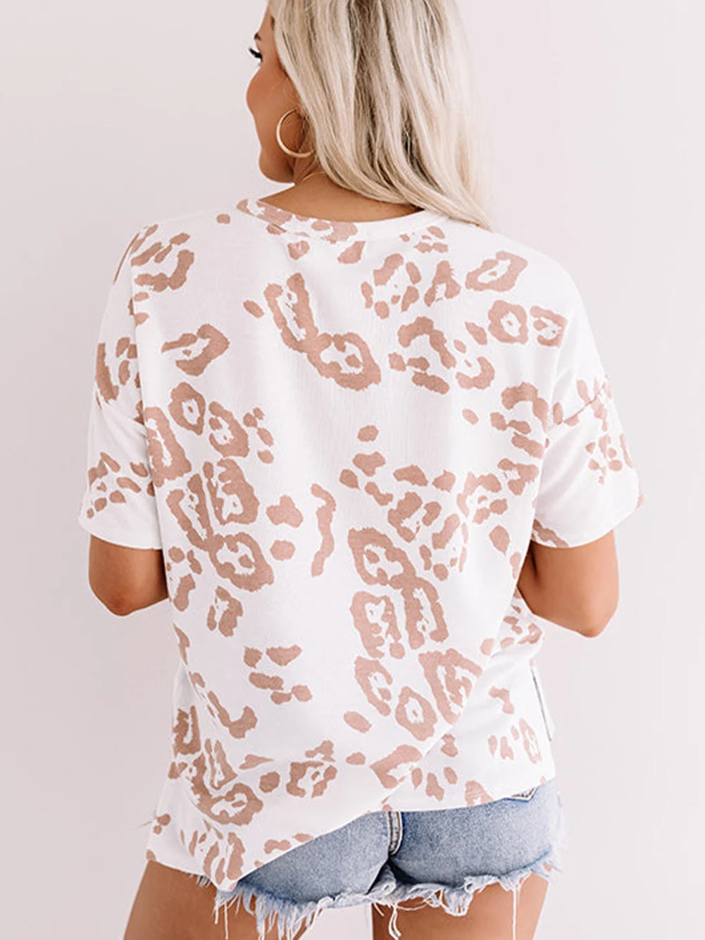 White Leopard Print V Neck Short Sleeve Plus Size Top