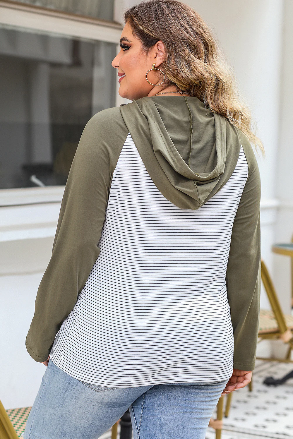 Green Striped Plus Size Hoodie with Raglan Sleeves and Buttoned Pocket