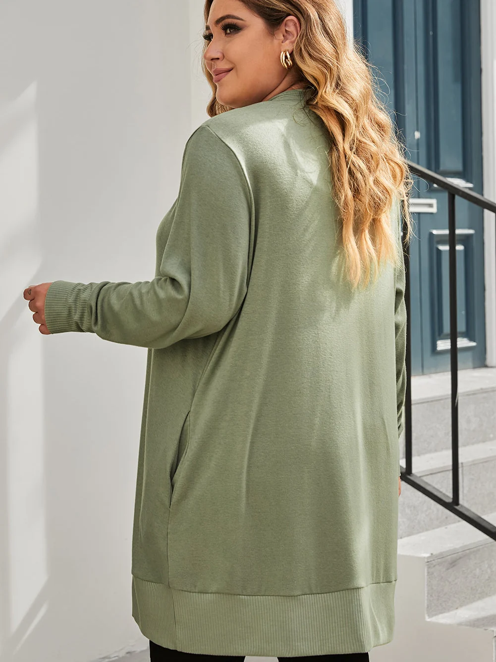 Green V-Neck Plus Size Snap Button Cardigan with Pockets