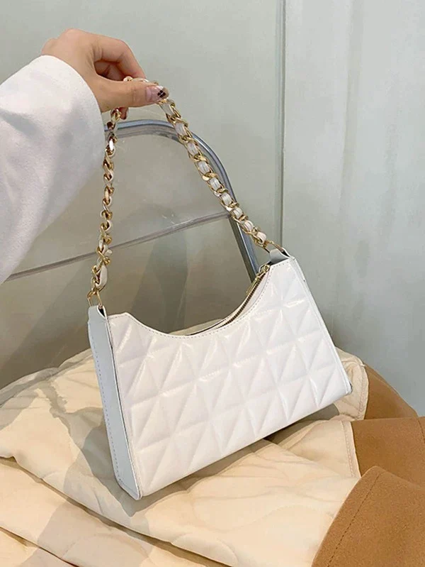 Ladies shoulder bag with chain strap