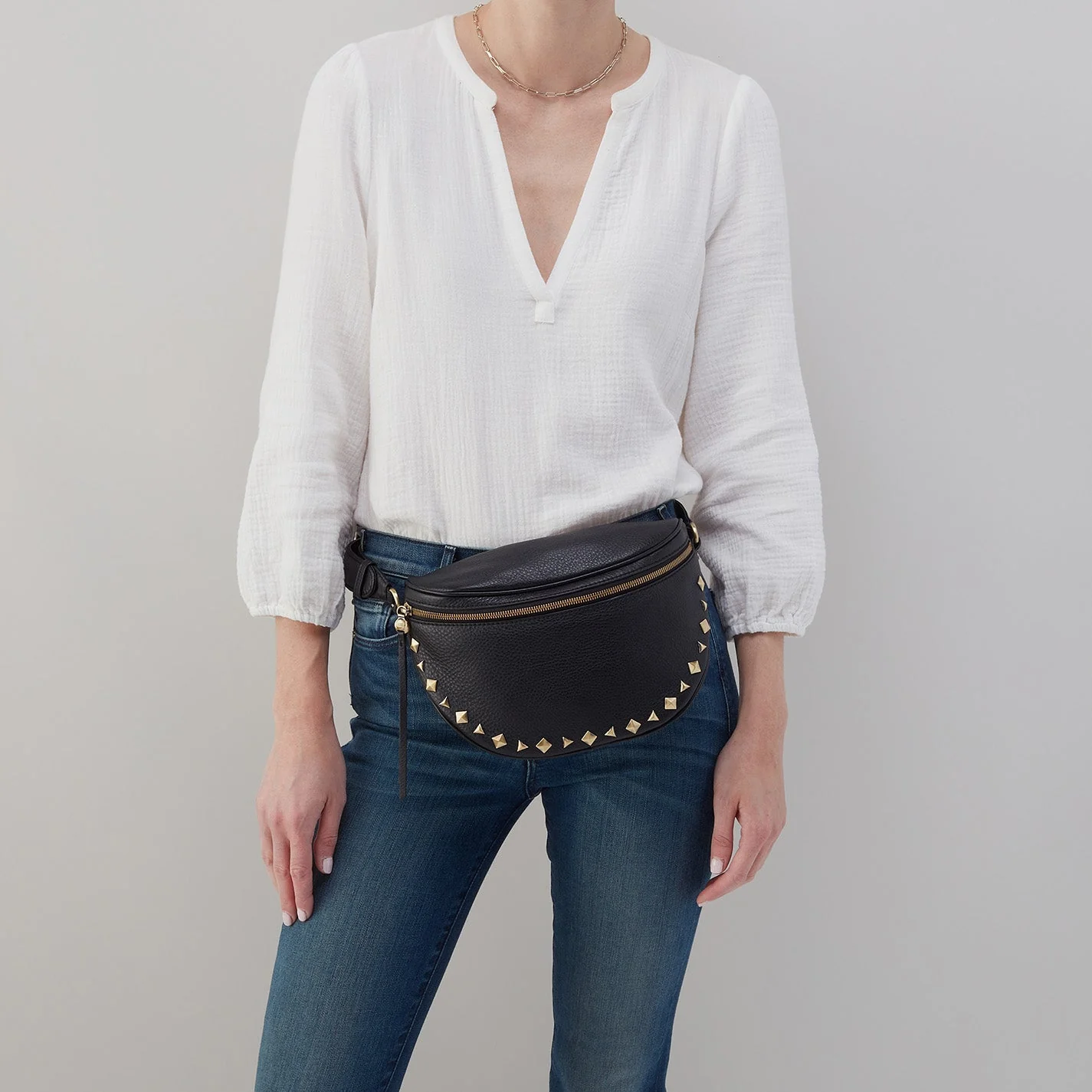 Juno Belt Bag in Pebbled Leather - Black Granite Grey