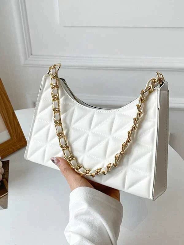 Ladies shoulder bag with chain strap