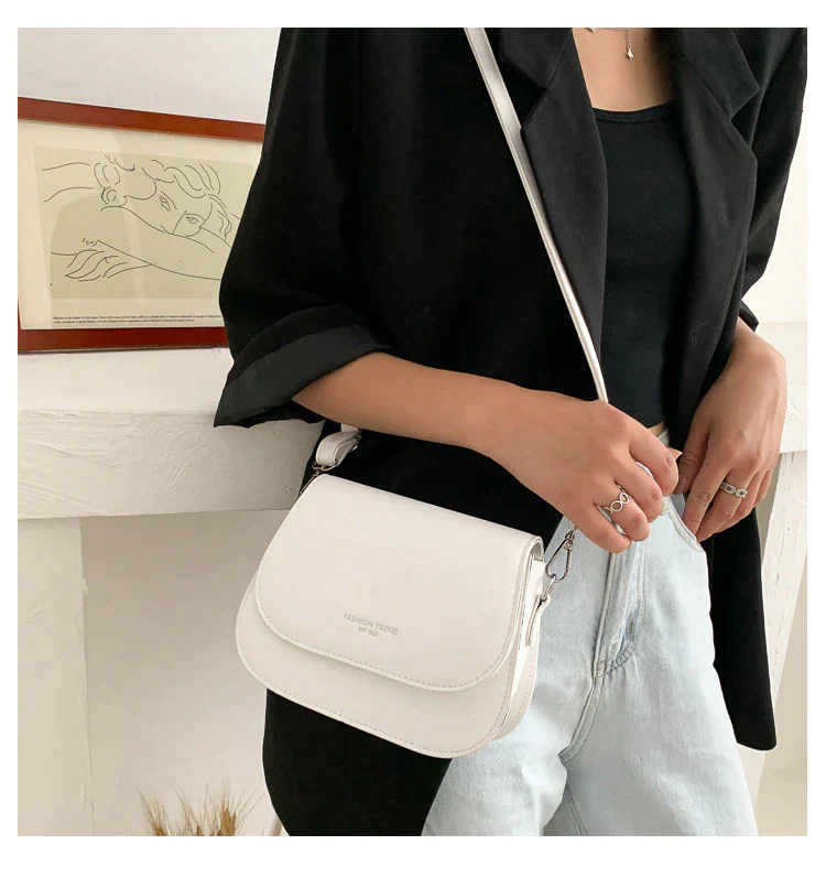 Ladies messenger flap bag