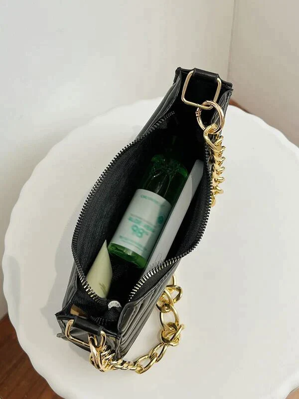 Ladies shoulder bag with chain strap
