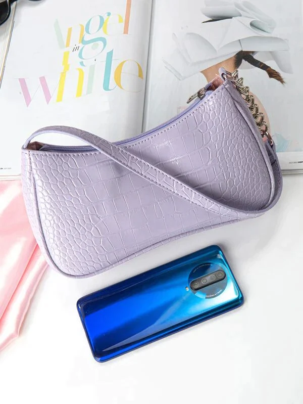 Ladies baguette handbag