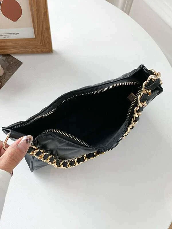 Ladies shoulder bag with chain strap