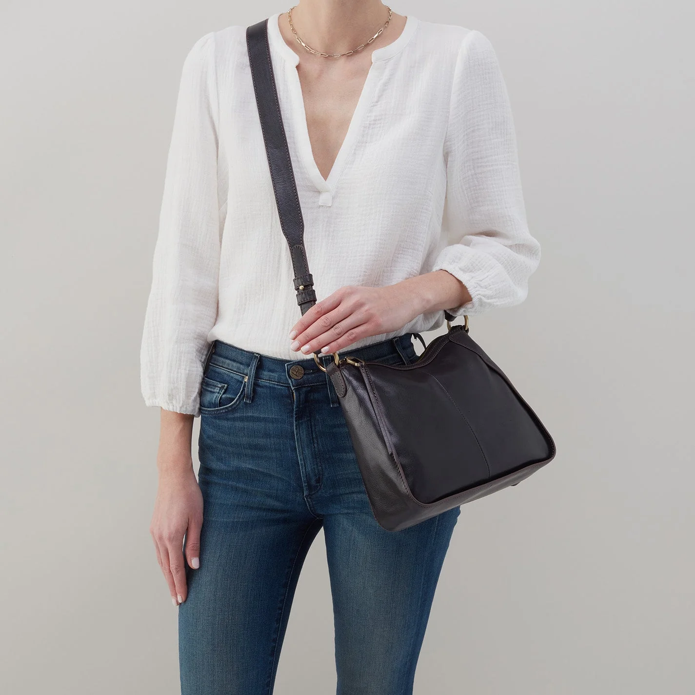 Bellamy Medium Crossbody in Artisan Leather