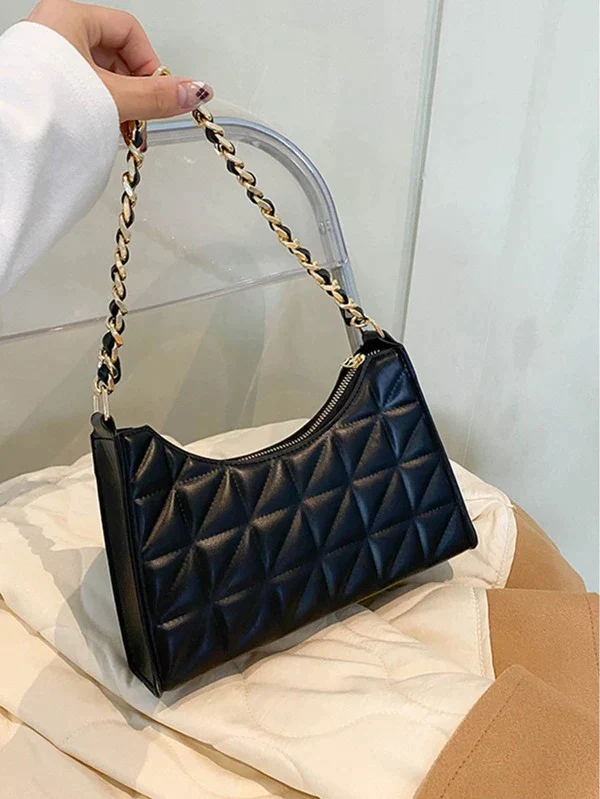 Ladies shoulder bag with chain strap